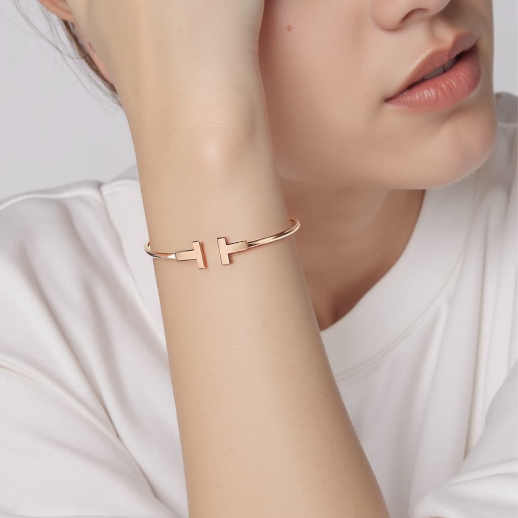 Браслет Tiffany & Co. T Series 18K Rose Gold Bracelet - изображение 4