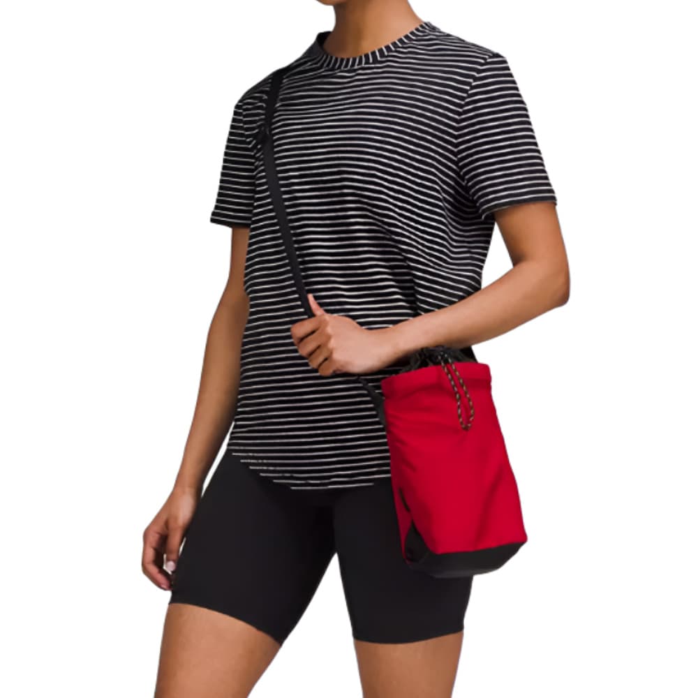 Сумка через плечо lululemon 2.5L - изображение 5